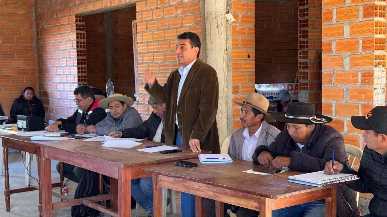Ante la crisis; Alcalde reajusta el POA para priorizar proyectos en el área rural
